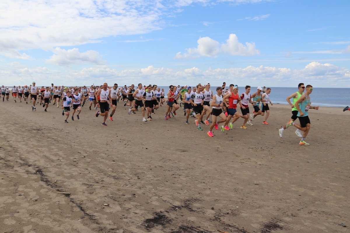В Северодвинске почти двести легкоатлетов приняли участие в «Беломорских волнах»