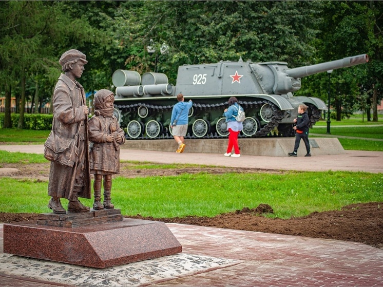В Рыбинске установили памятник «Детям войны»