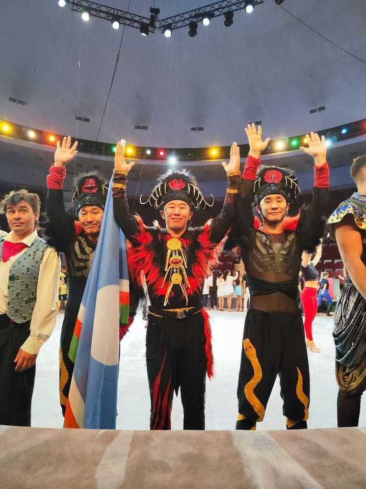 Жонглеры из Якутии получили «Золотой приз» фестиваля Almaty Circus Festival