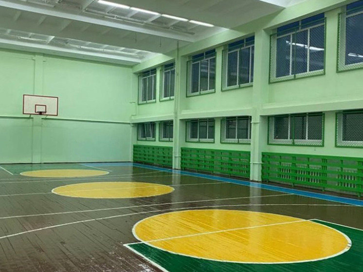 Во Мценске в школе №9 отремонтировали спортзал