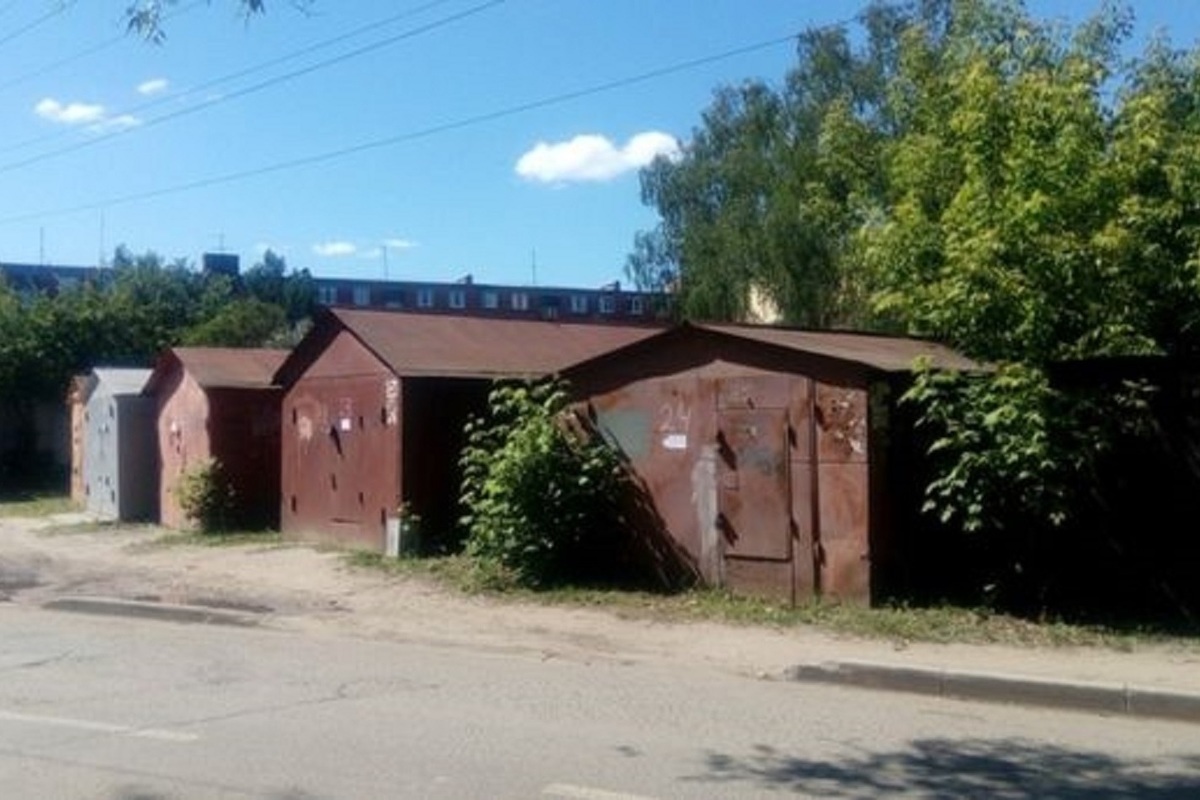 В Ярославле мэрия будет брать плату за гаражи во дворах