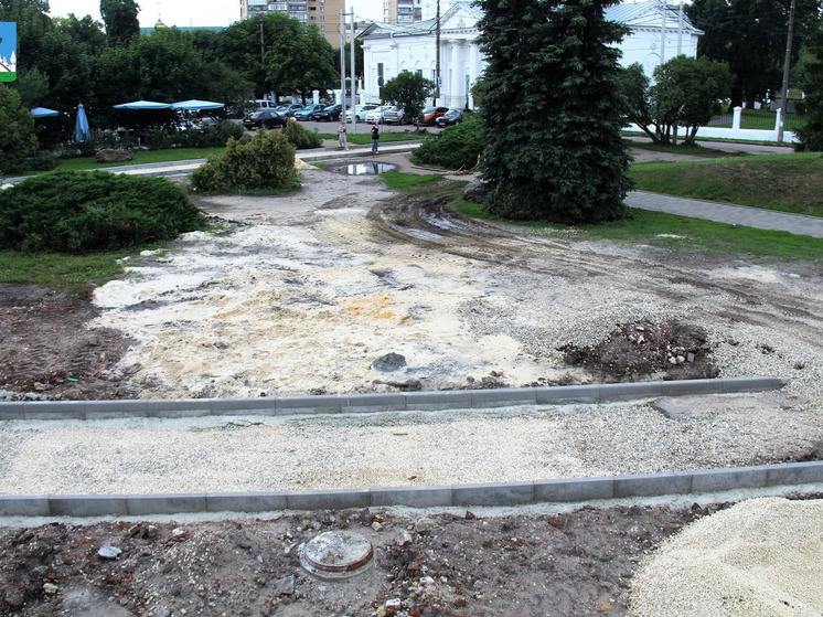 В Орле приступили к благоустройству окружающей территории Красного моста