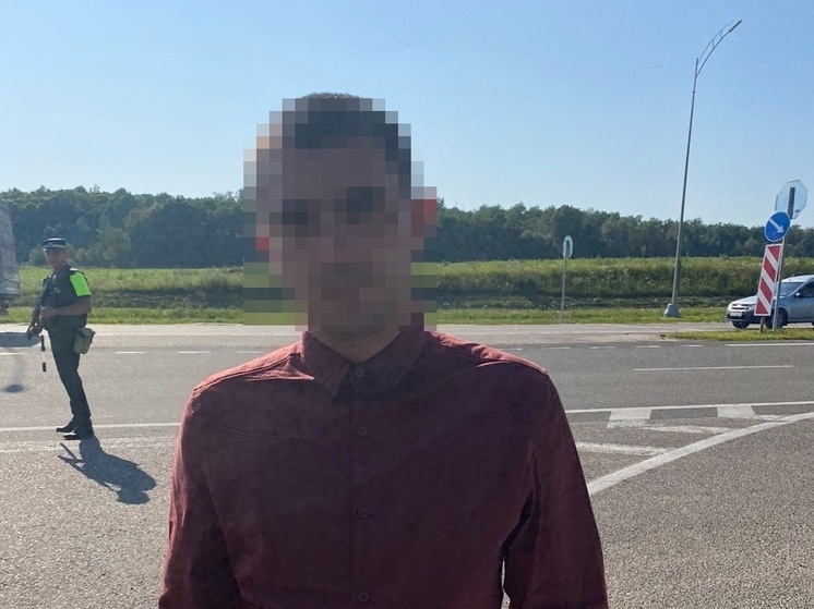 Смоленские оперативники задержали курьера мошенников