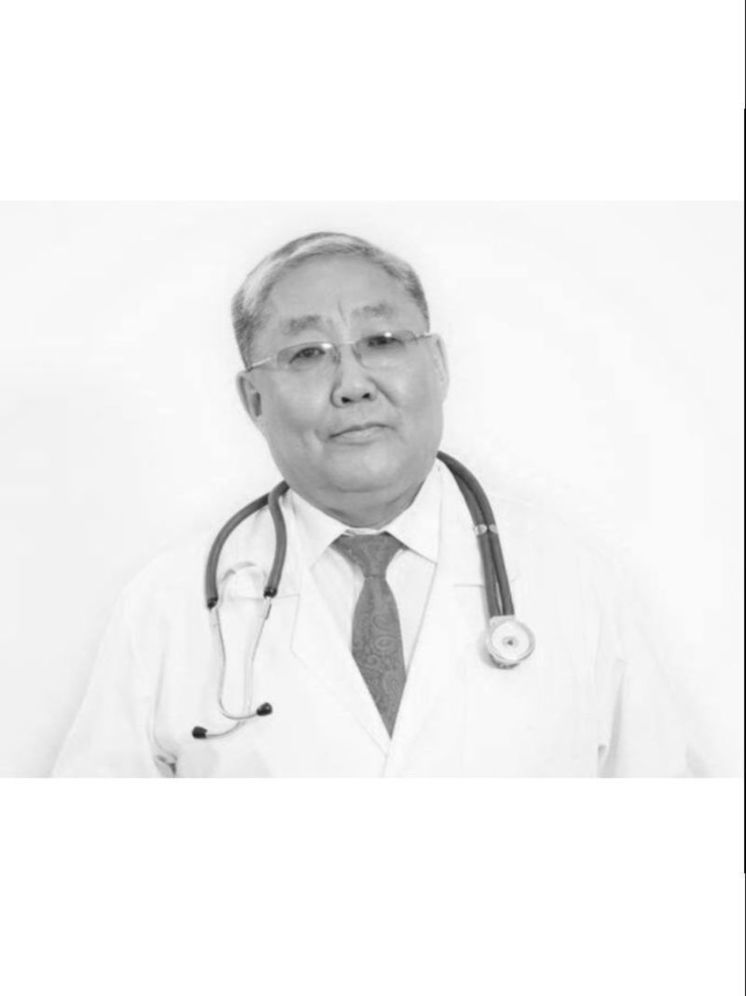 Айсен Николаев выразил соболезнования в связи с кончиной Николая Васильева