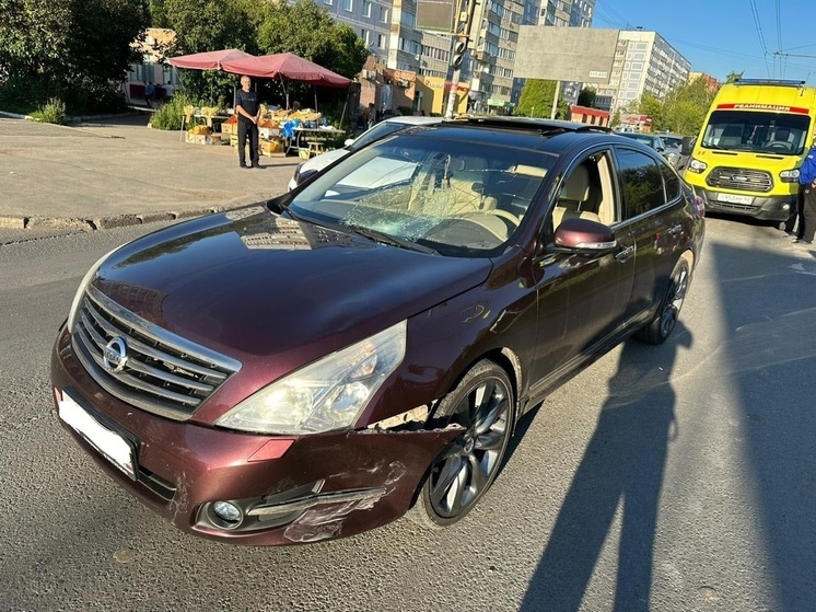 На улице Новосёлов в Рязани водитель Nissan сбил 20-летнего велосипедиста