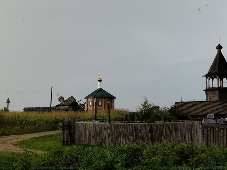 В Архангельской области рухнула церковь Василия Блаженного