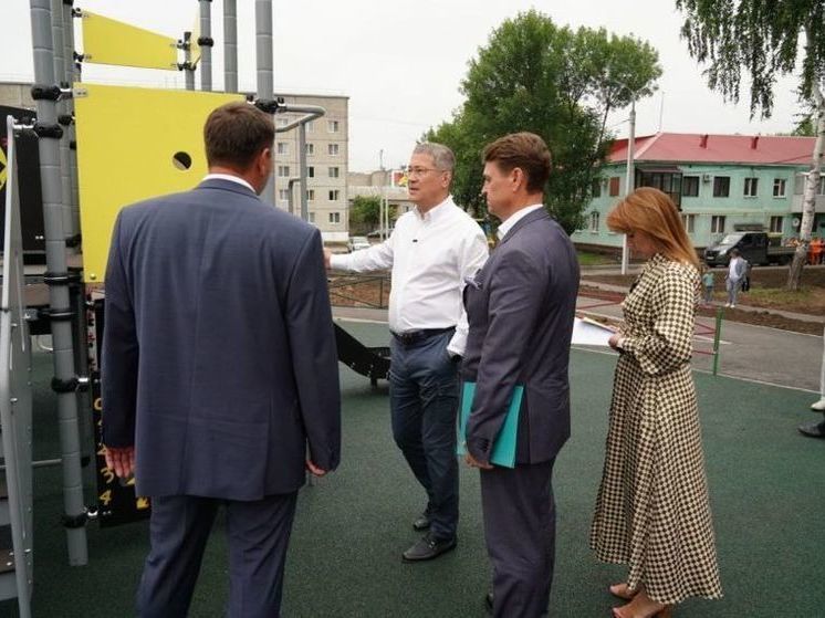 Радий Хабиров назвал «Башкирские дворики» лучшей и самой востребованной программой