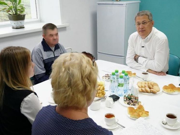 Радий Хабиров встретился с семьей участника СВО из батальона имени Шуймуратова