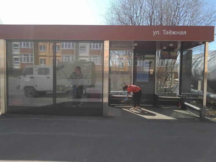 В Тарко-Сале установят еще 3 теплые остановки до 1 сентября