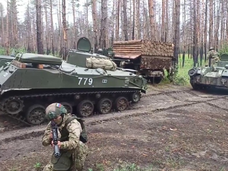 Сводки Минобороны, комментарии политиков, свидетельства очевидцев, аналитика