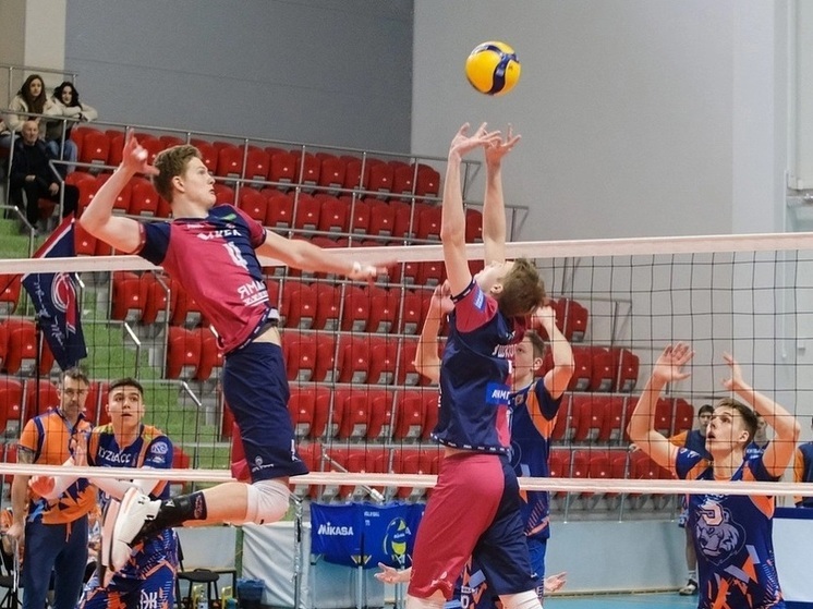 На Ямале с размахом празднуют вековой юбилей российского волейбола