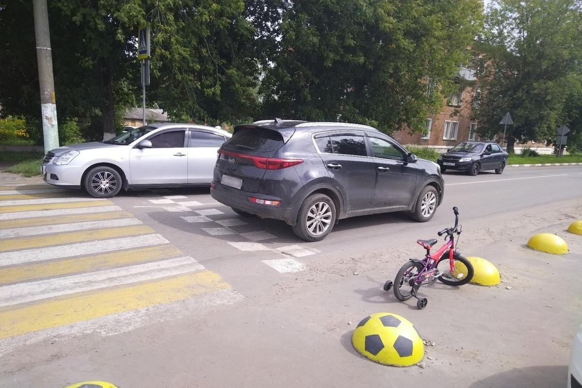 5-летний велосипедист попал в больницу после ДТП с иномаркой в Кимовске