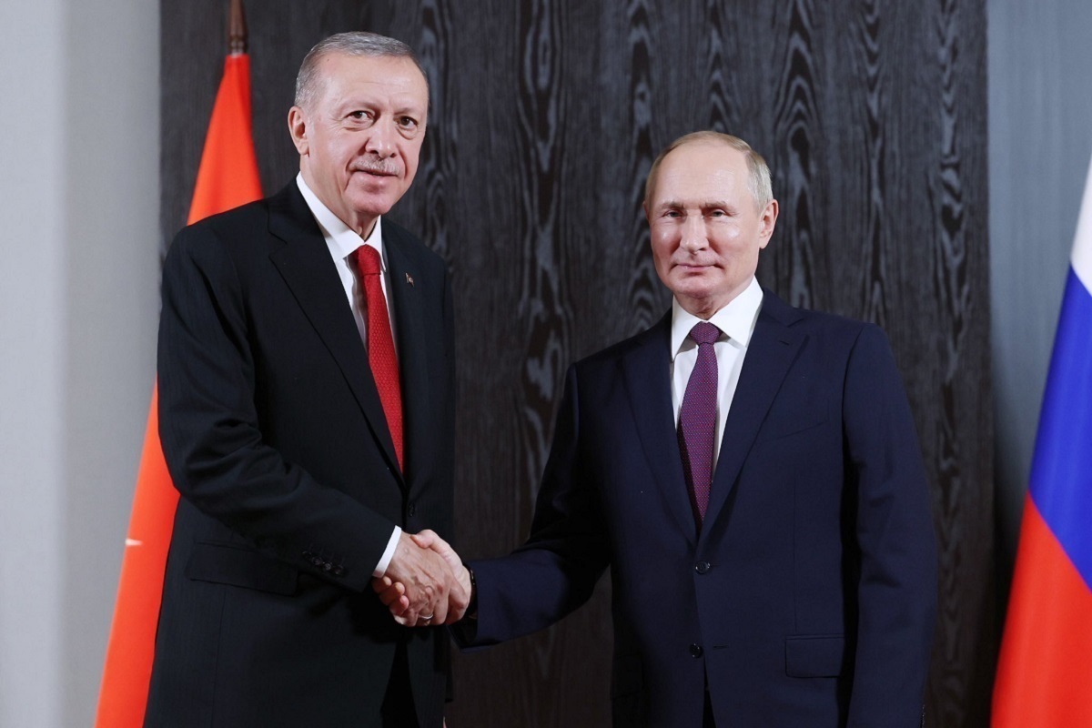 Путин и Эрдоган обсудили по телефону зерновую сделку