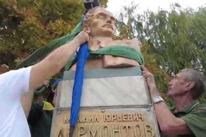 В Тамбове обновят памятник поэту Михаилу Лермонтову