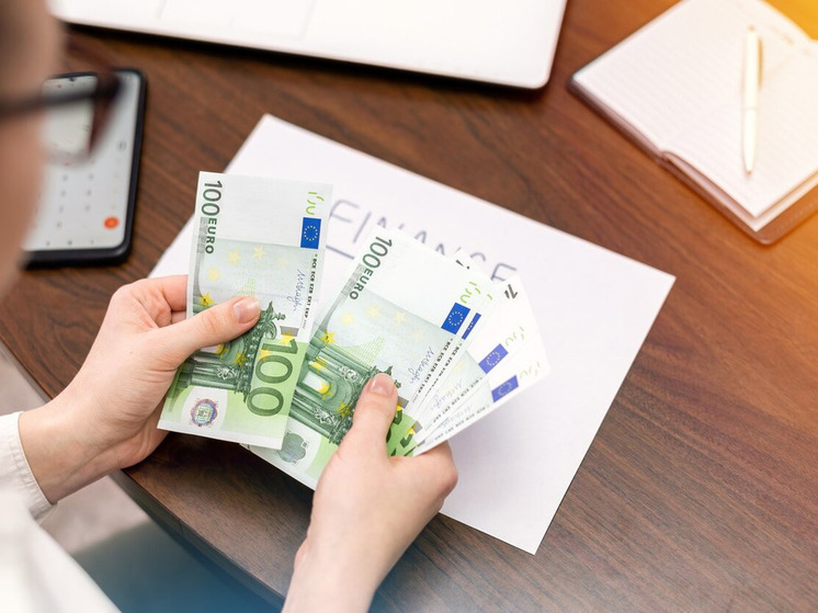Финансовый аналитик Голубовский допустил повышение курса евро до 120 рублей