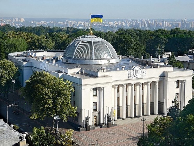Депутат Рады Александр Дубинский заявил, что масштабная мобилизация может быть объявлена на Украине уже зимой