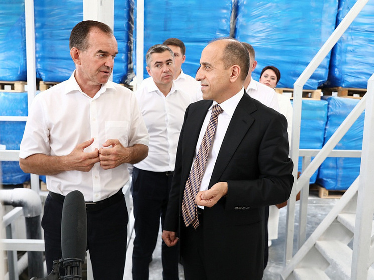 Губернатор Кубани посетил краснодарский завод по производству пластиковых профилей для оконных и дверных систем