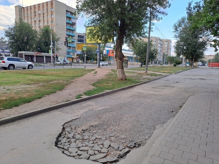 В Ростове на Северном размыло асфальт