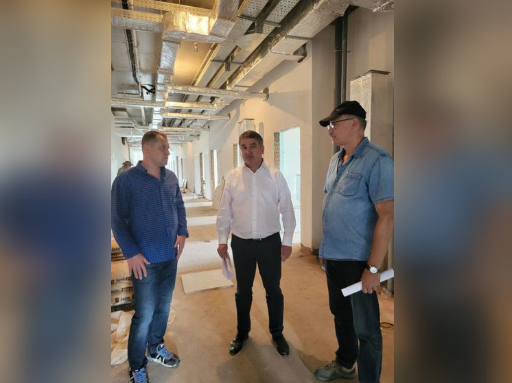 Илшат Тажитдинов посетил стройплощадку поликлиники в Месягутово стоимостью 1,2 млрд рублей