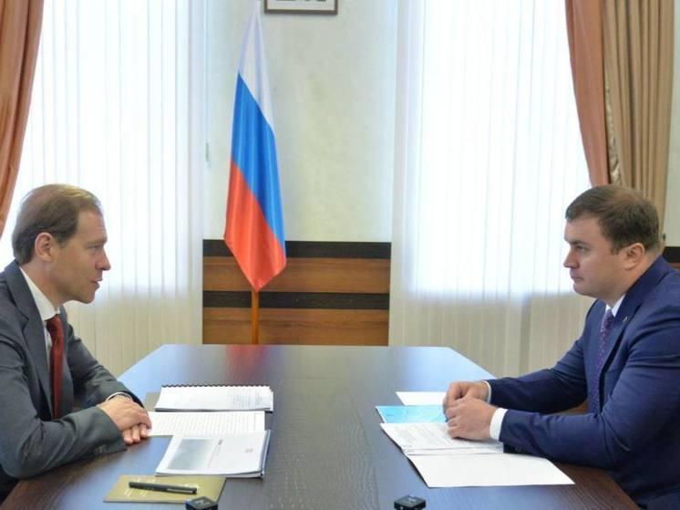 Первый прямой эфир в соцсетях проведет врио главы Омской области Виталий Хоценко