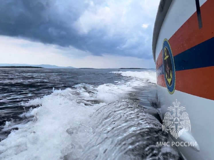 В Териберке вводят ограничение на выход маломерных судов в Баренцево море