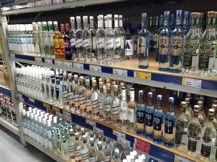 РИА «Новости»: водка не подешевеет в России после снижения минимальной цены на этиловый спирт