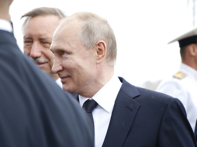 Путин поддержал переход чиновников на отечественные автомобили
