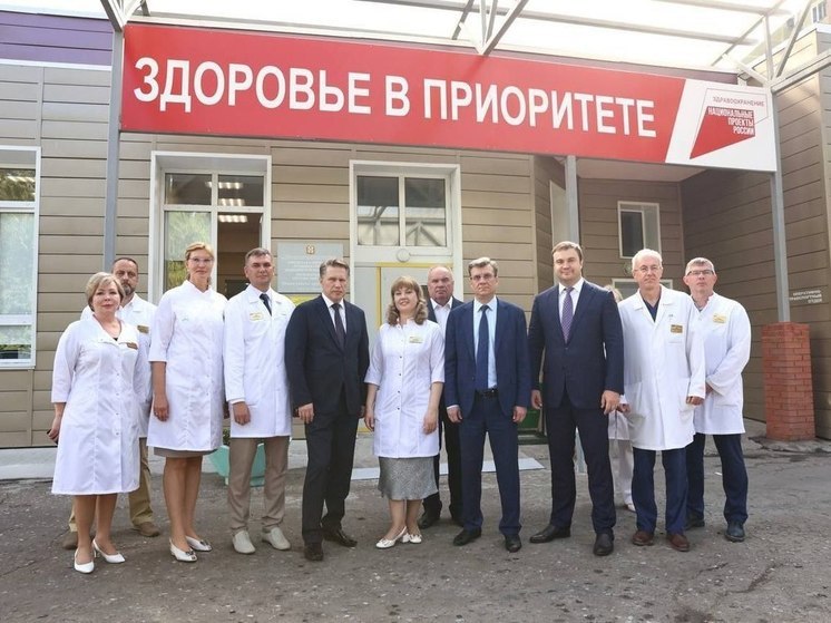 Министр здравоохранения РФ Михаил Мурашко навестил бойцов СВО на лечении