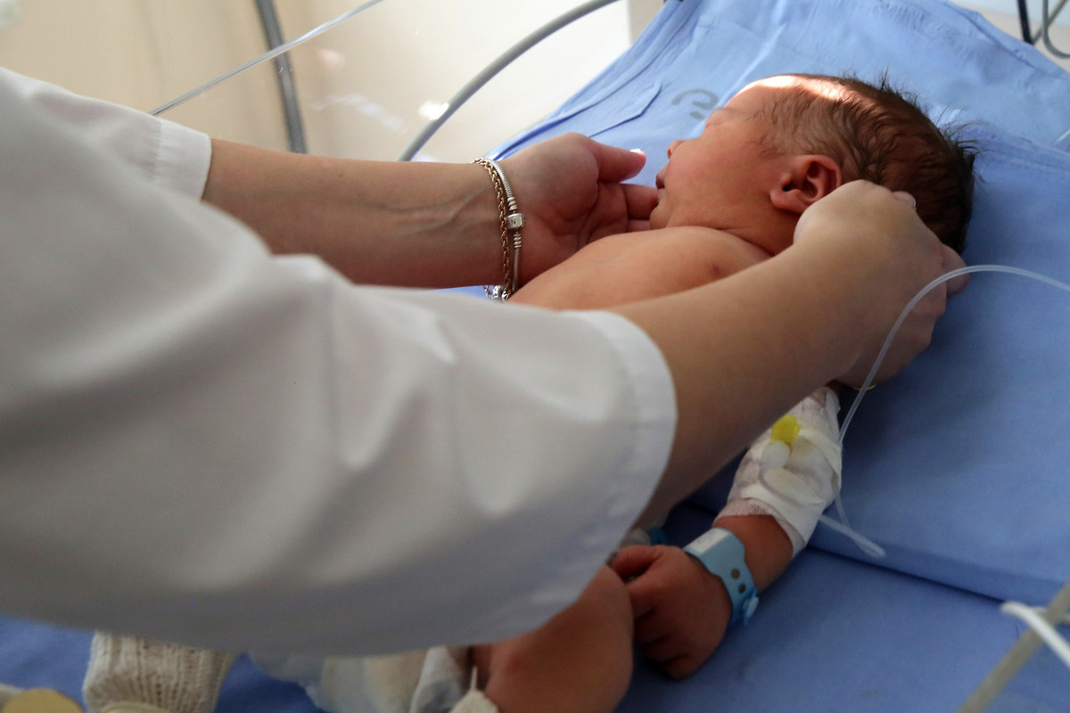В России предложили увеличить выплаты за рождение двойни