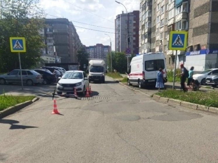 Девушку на электросамокате сбила машина в Ижевске