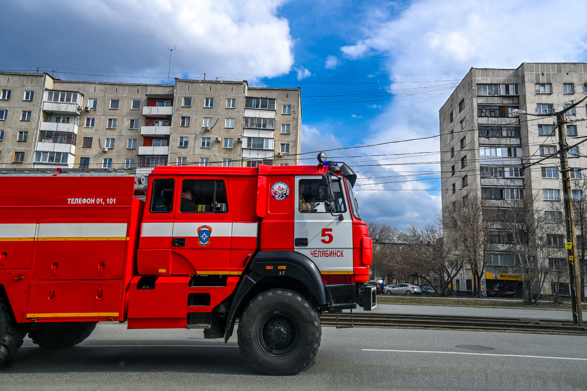 В Челябинске площадь пожара в спортивном центре силовиков составила 800  квадратных метров - МК Челябинск