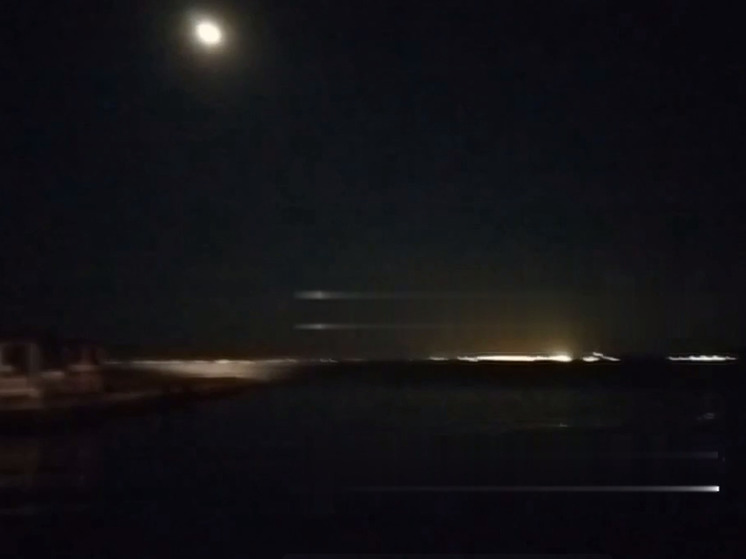 Появилось видео Крымского моста после взрывов в Керченском проливе
