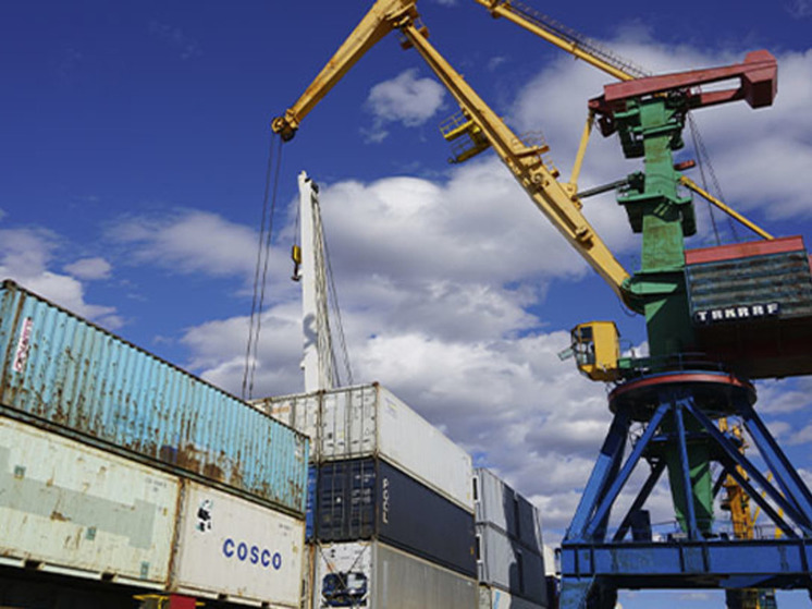 Еще одно судно из Владивостока доставило груз в Анадырь