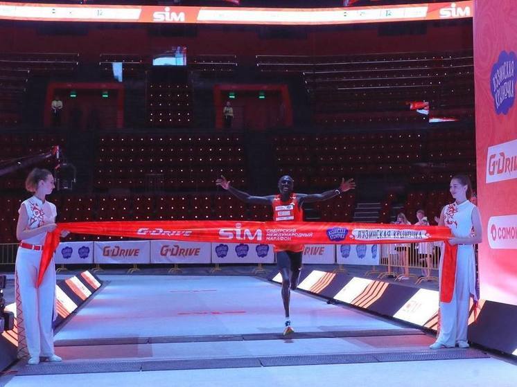 В Сибирском международном марафоне победил легкоатлет из Кении