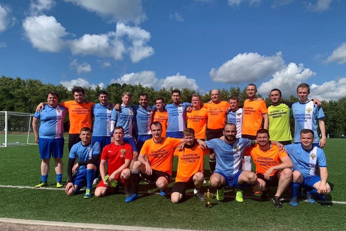 Команда прокуратуры Ленобласти обыграла команду СК в товарищеском матче в Гатчине