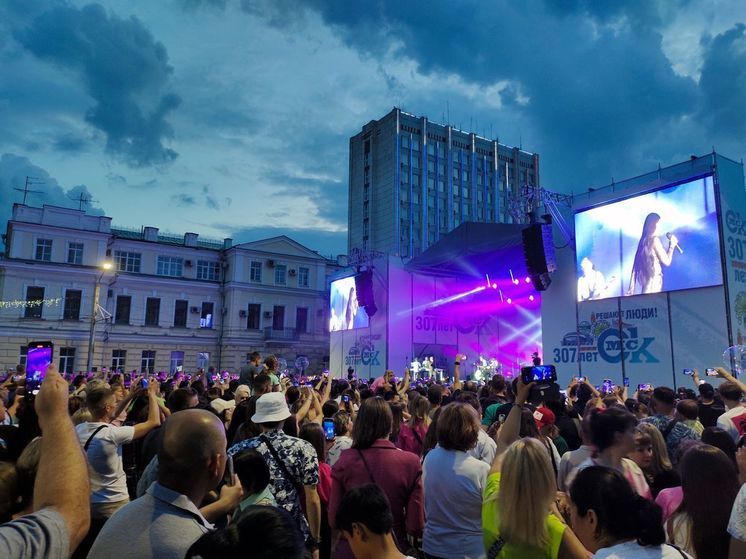 На День города в Омске концерты звёзд на Соборной площади посетило 39 тысяч человек