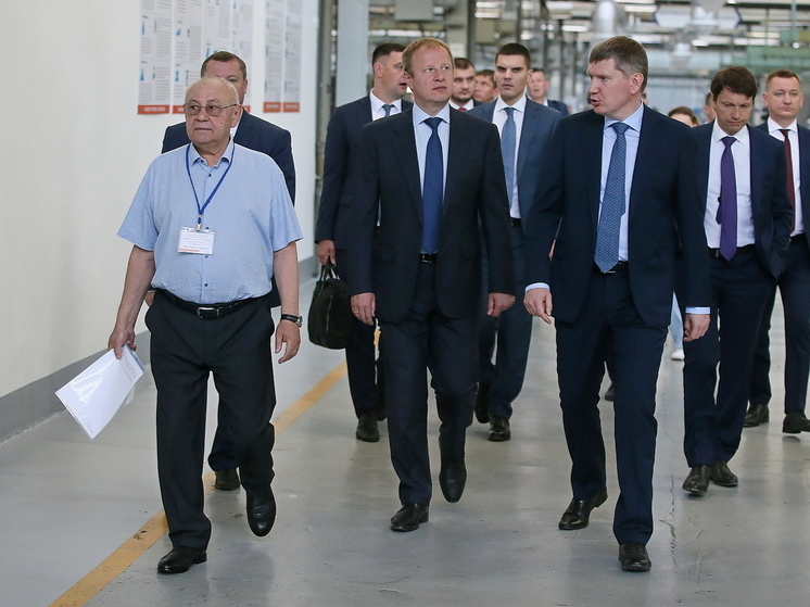 Министр экономики РФ поблагодарил Томенко за развитие бизнеса в регионе