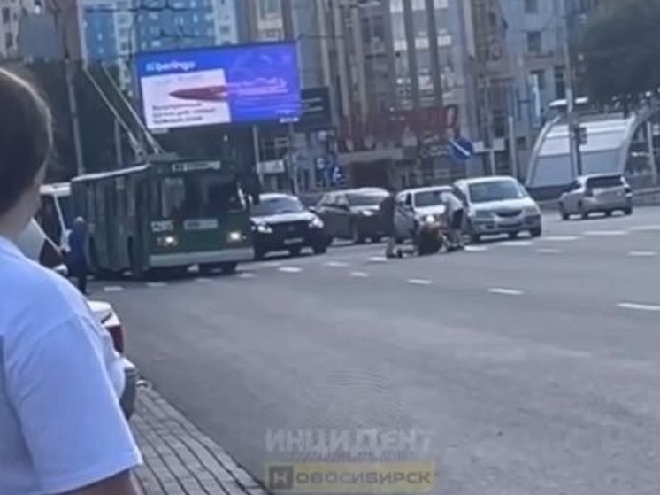 В Новосибирске полиция проводит проверку после массовой драки на "Березовой роще"