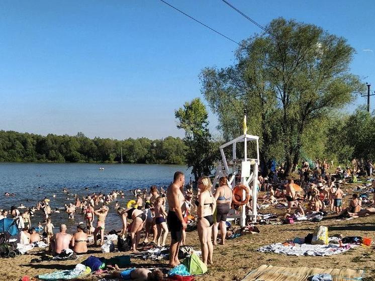 В выходные на пляжах Рязани засняли толпы отдыхающих