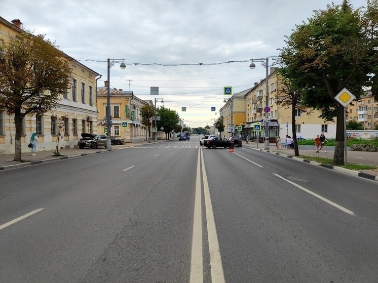 Установлена причина ДТП в Твери, в котором столкнулись четыре автомобиля