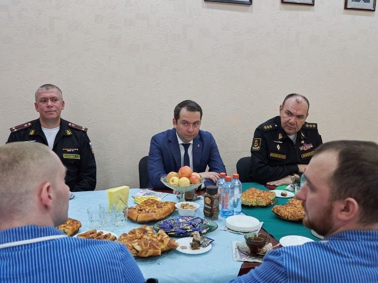 Андрей Чибис и Александр Моисеев навестили участников СВО в военном госпитале