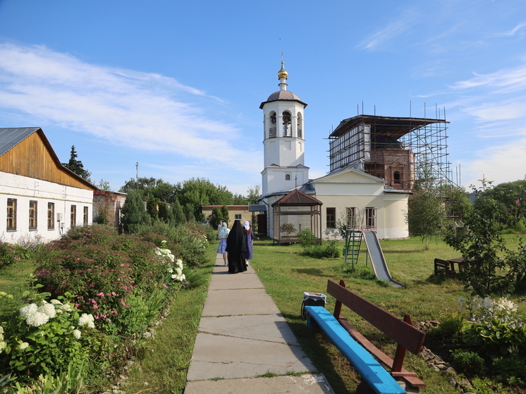 Православные верующие отмечают Рождество Николая Чудотворца
