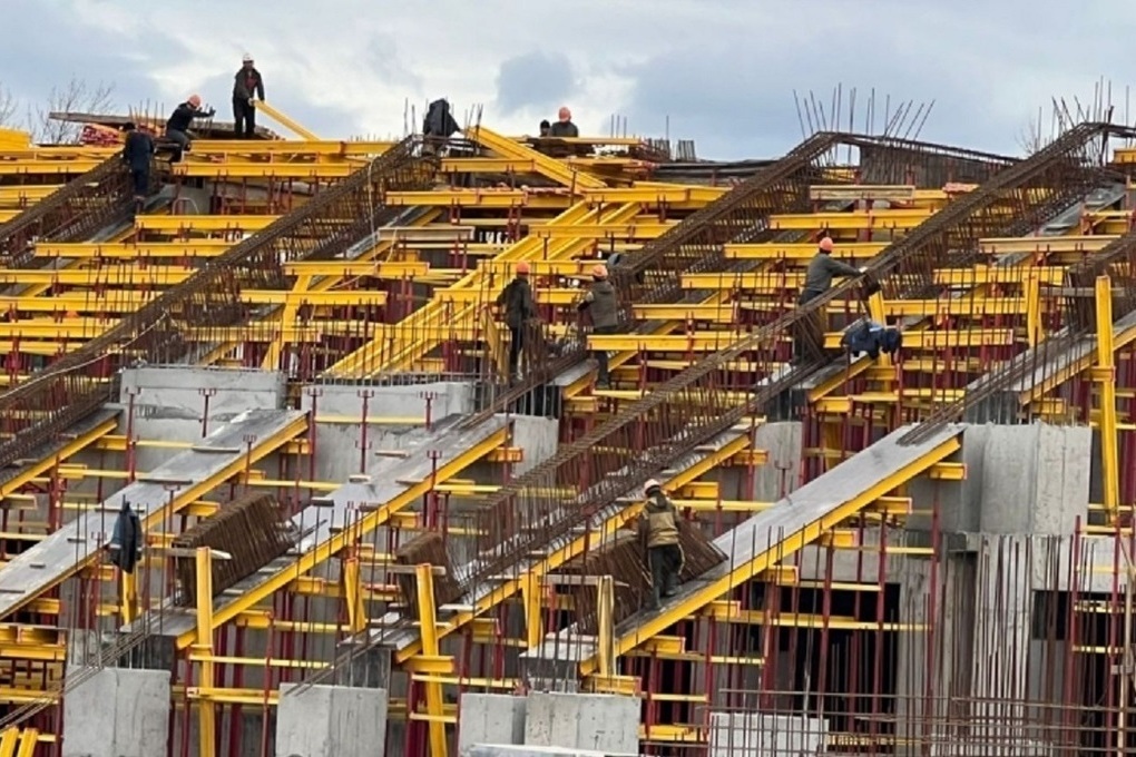 На завершение реконструкции стадиона «Спартак» во Владикавказе выделили более миллиарда рублей