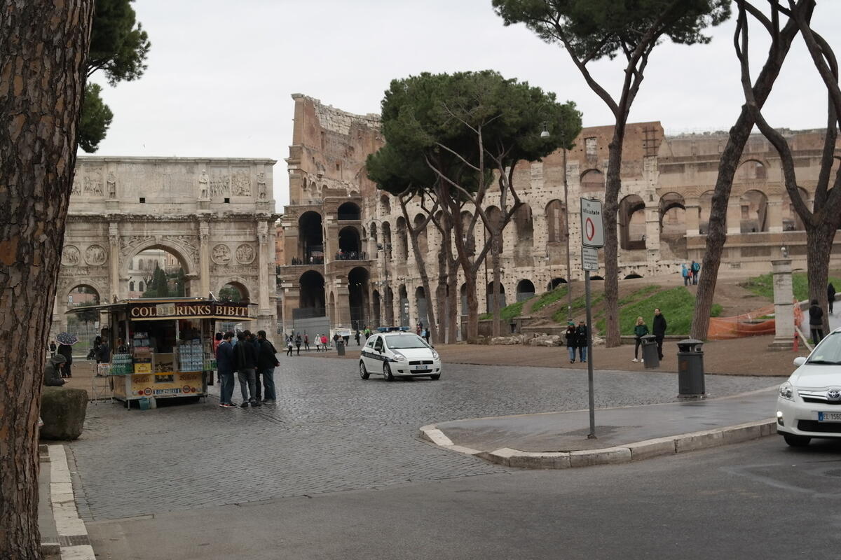 Италия приостановила выдачу &quot;золотых виз&quot; россиянам и белоруссам