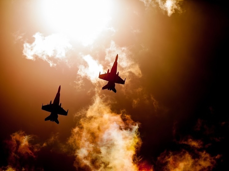 Bild: на Украине переделали автодороги во взлетно-посадочные полосы для ежесуточного перемещения Су-24