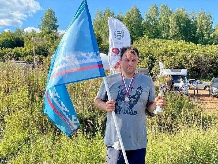 Гонщик из Нового Уренгоя взял бронзу на этапе чемпионата России по автокроссу