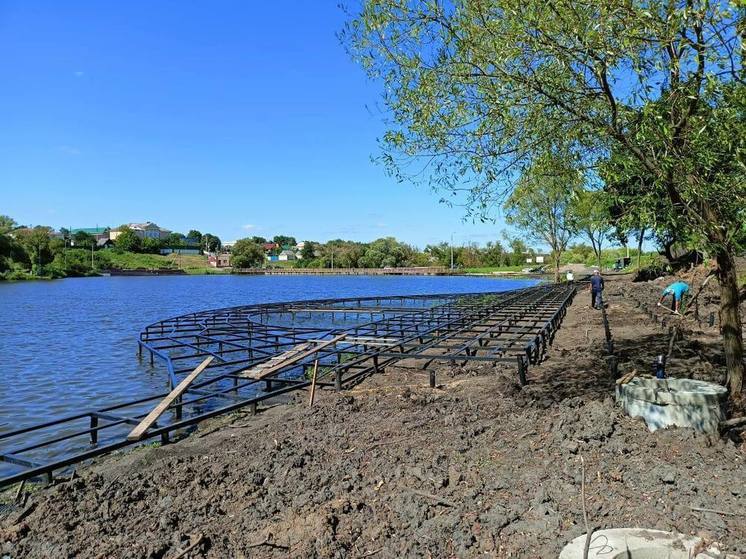 В Ракитном Белгородской области продолжается благоустройство набережной