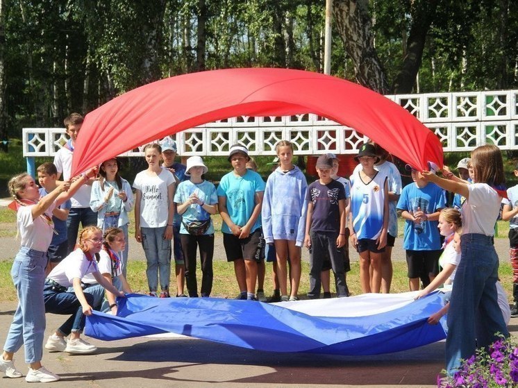 Омская область по инициативе Виталия Хоценко получила на детский отдых 80 миллионов рублей