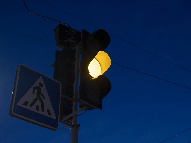Светофор в Петрозаводске будет мигать две недели из-за больницы