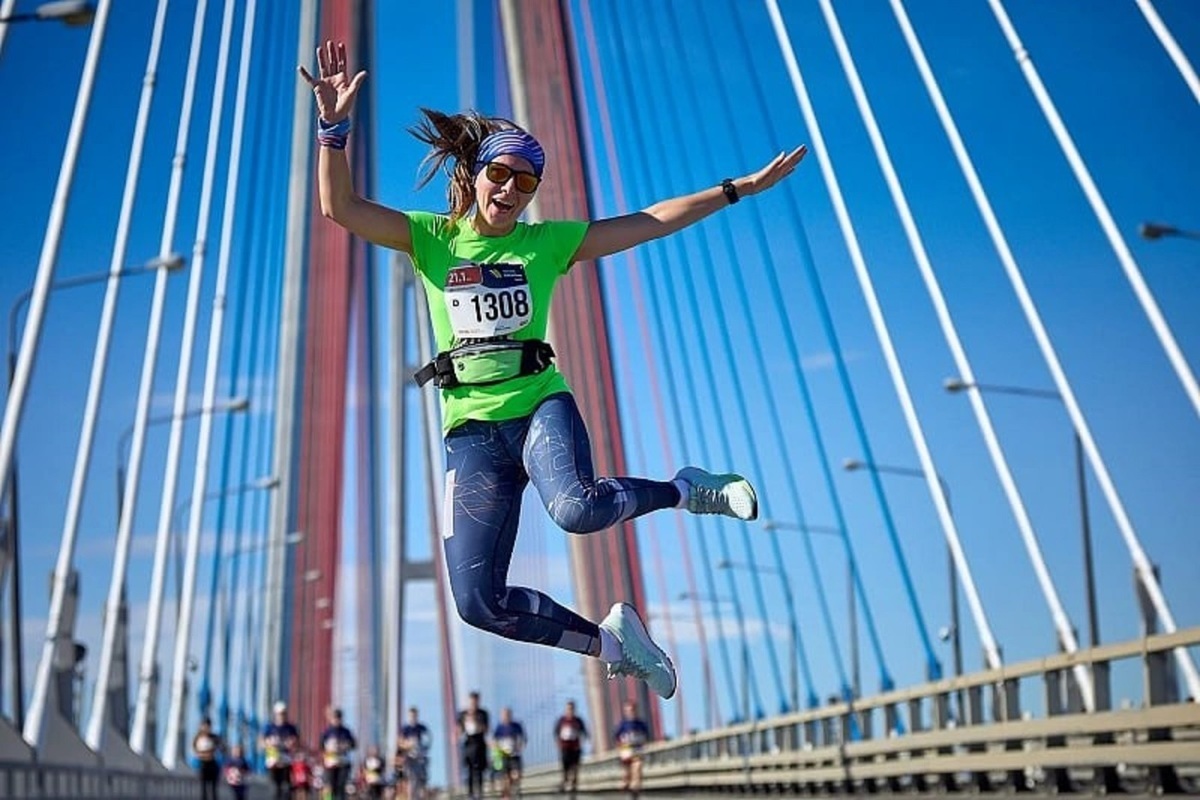  Спортсменов и любителей приглашают на международный марафон «Мосты Владивостока»